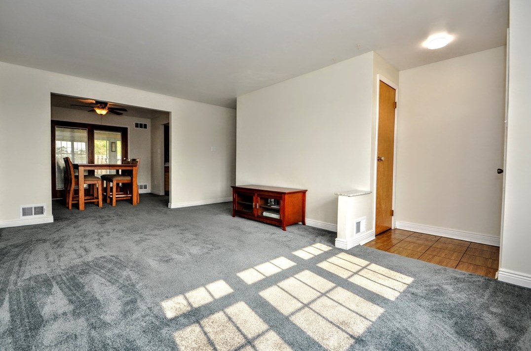 1957 Bernice Dr, North Huntingdon PA 15642-1789 exterior