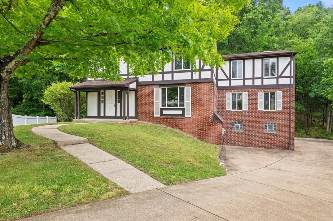 105 Lingay Ct, Glenshaw, PA 15116