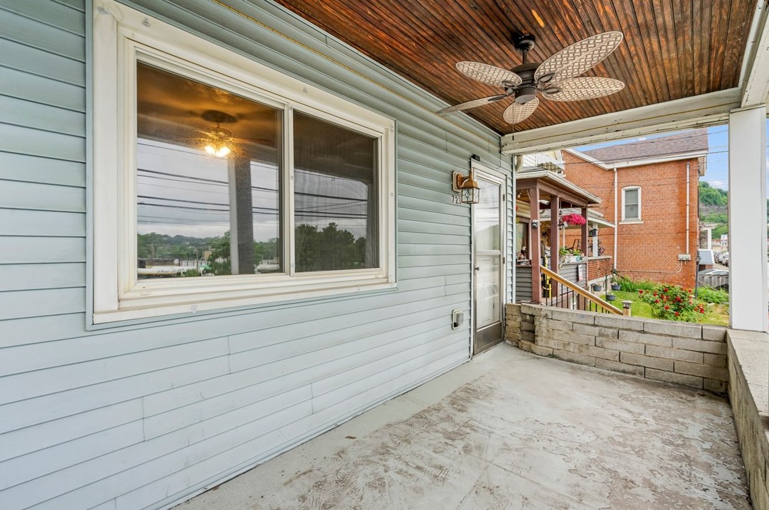723 Freeport Rd, Creighton, PA 15030