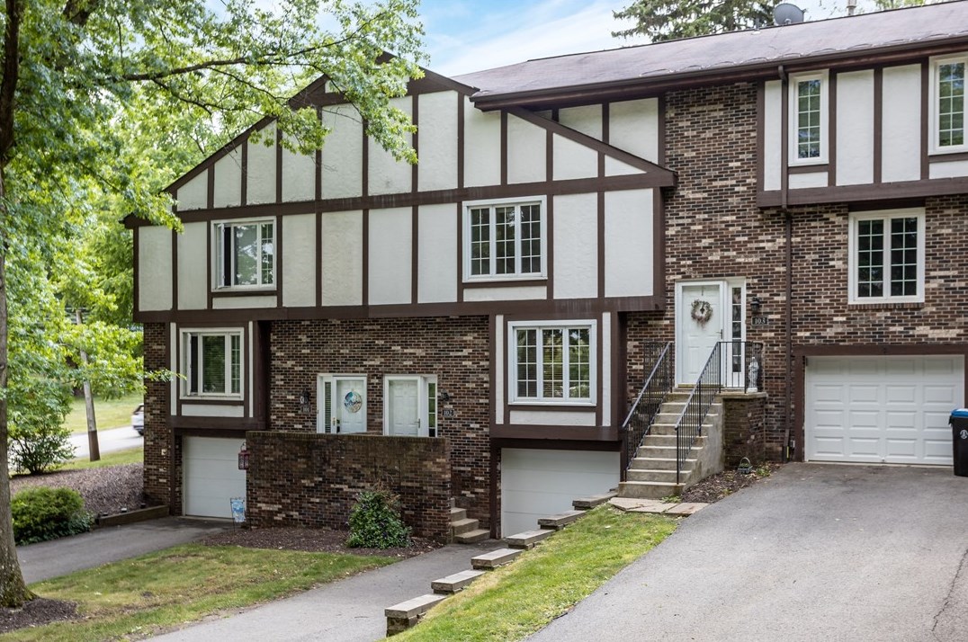 102 Sheffield Ct, Allison Park, PA 15101-2047