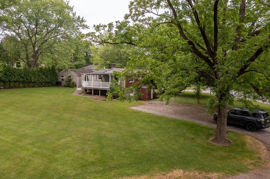 2211 Paul St, Hermitage, PA 16148