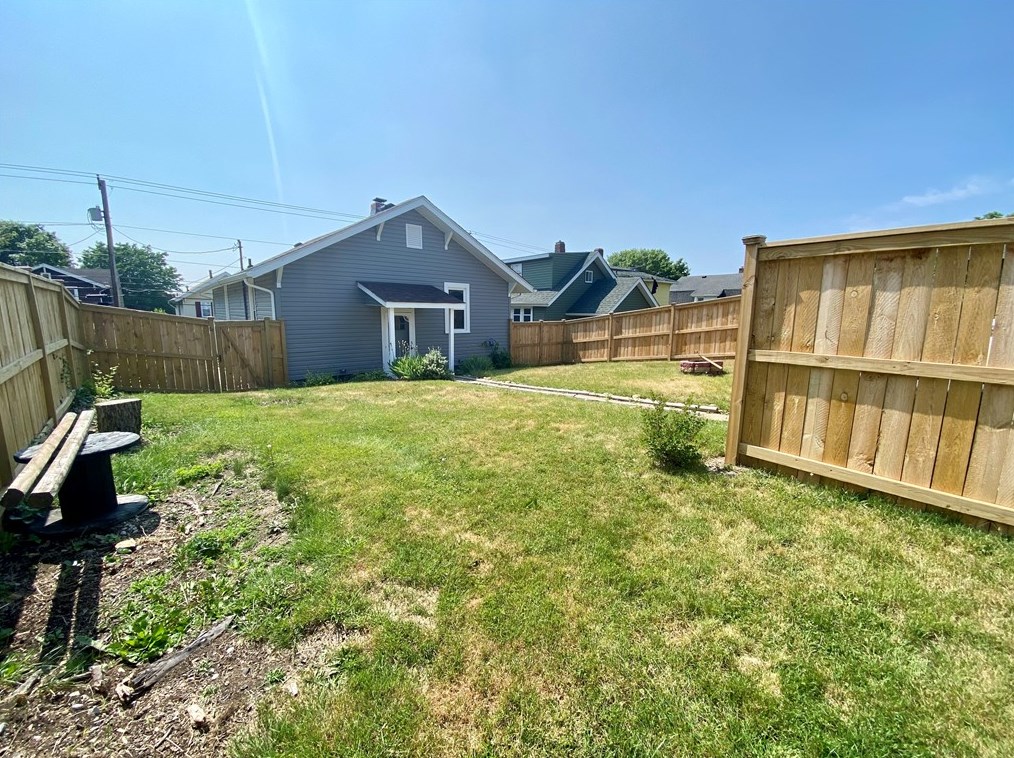 1804 Freeport Rd, New Kensington, PA 15068