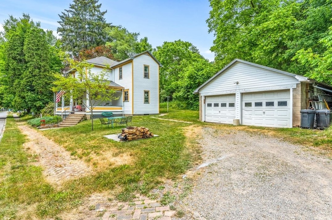 103 River Ave, Emlenton, PA 16373