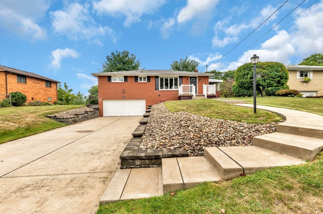 124 Firwood Dr South, Bridgeville, PA 15017