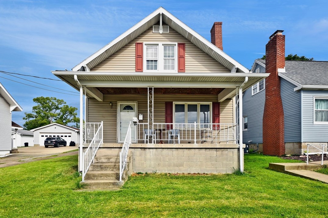 315 Clark St, Washington, PA 15301-3812