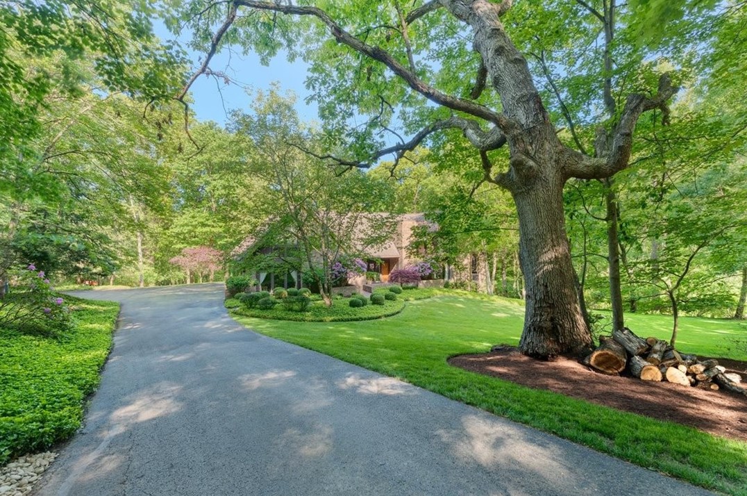 1503 Fox Chase Dr, Sewickley, PA 15143