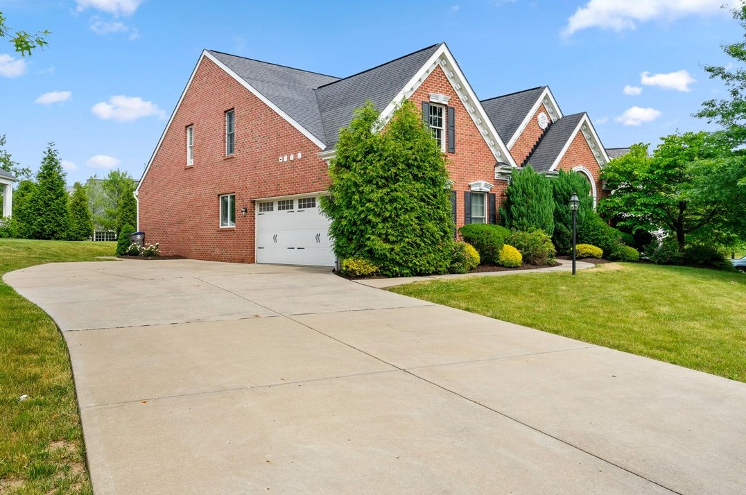 112 Anglers Way, Canonsburg, PA 15317