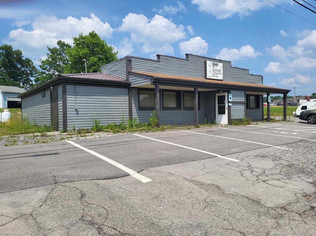 1113 New Castle Rd, Prospect, PA 16052-3117