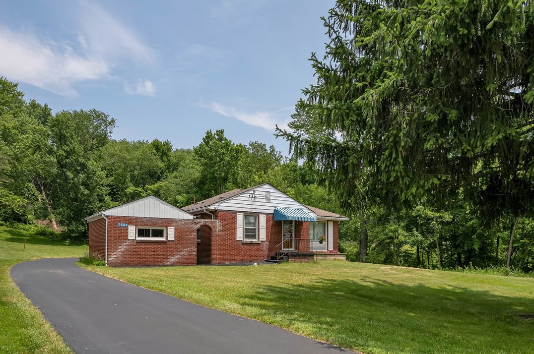 2844 Darlington Rd, Beaver Falls, PA 15010
