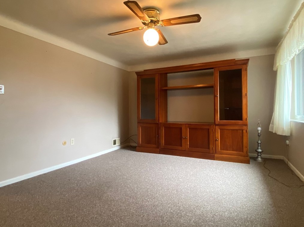 414 33rd St, Mckeesport, PA 15132-7213