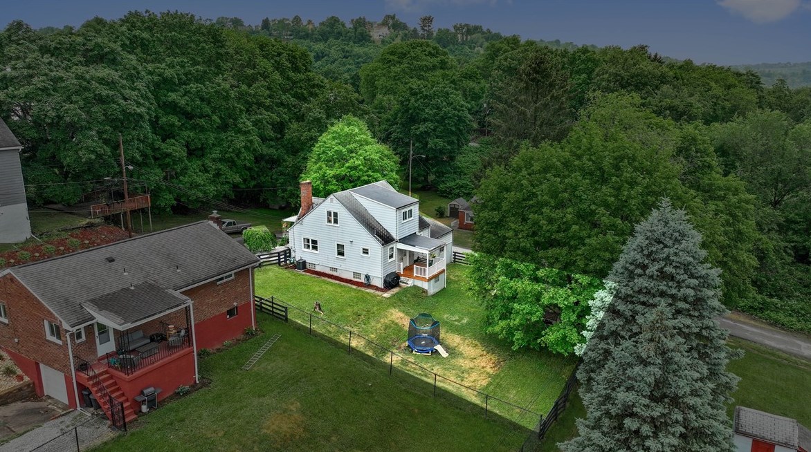 2419 Thompson St, McKeesport, PA 15133