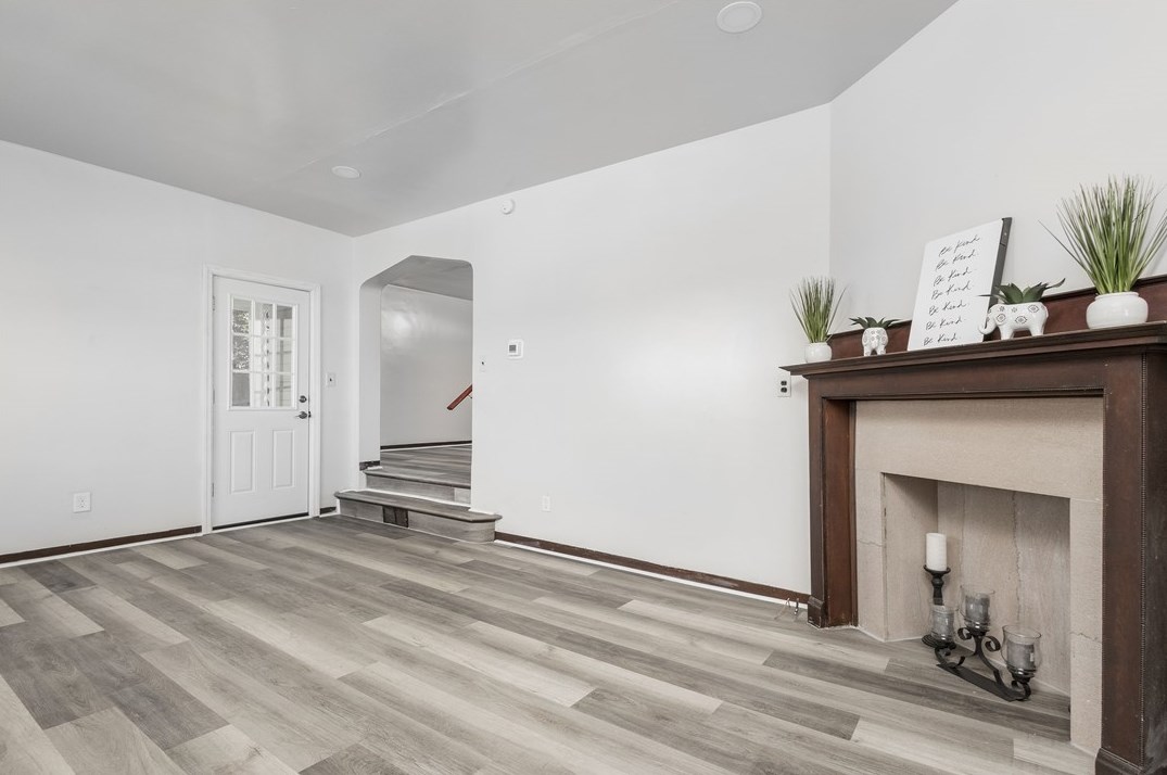 228 E Agnew Ave, Pittsburgh, PA 15210