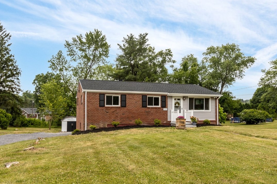 110 Keithwood Dr, Valencia, PA 16059
