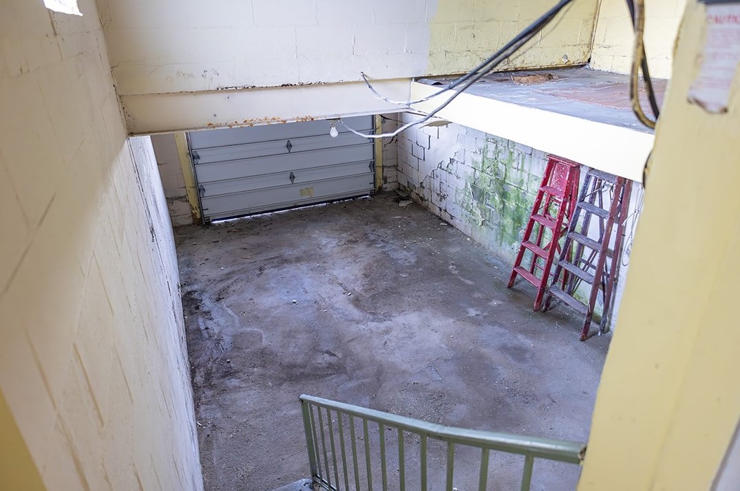 3711 6th Ave, Beaver Falls PA  15010-1918 exterior