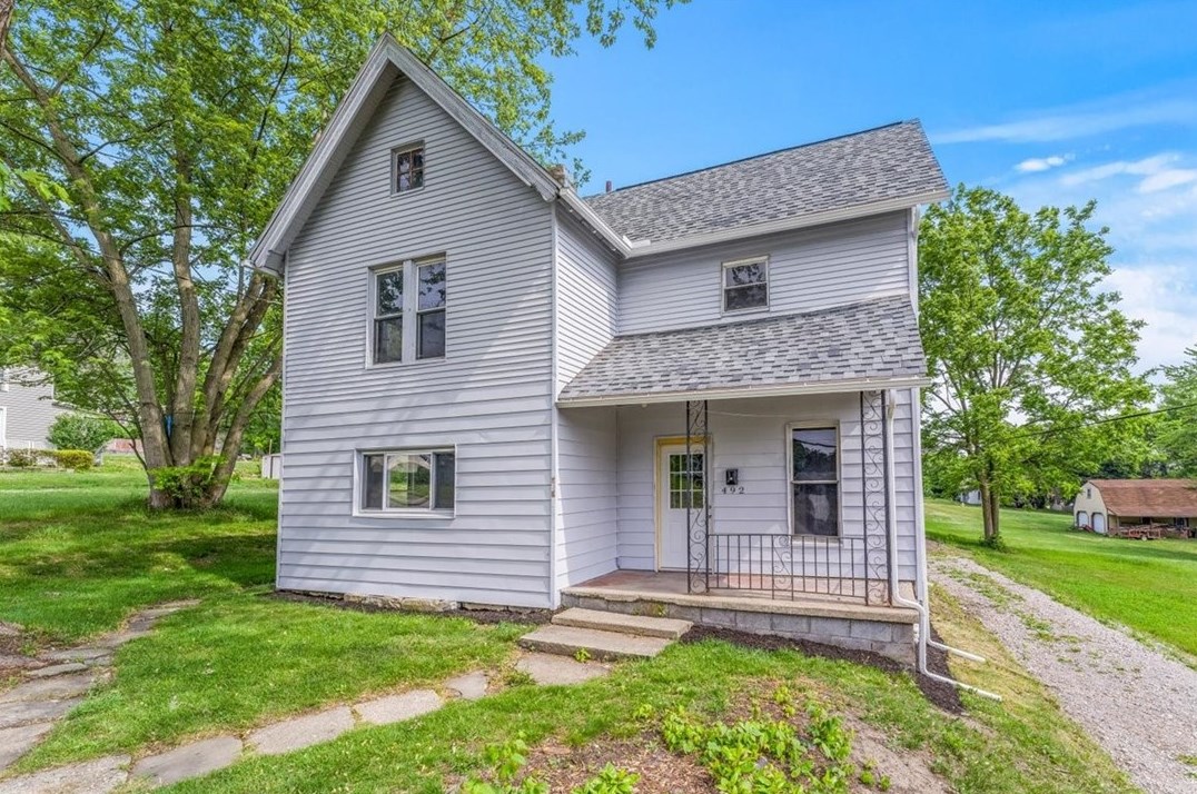 492 Madison St, Hermitage, PA 16146