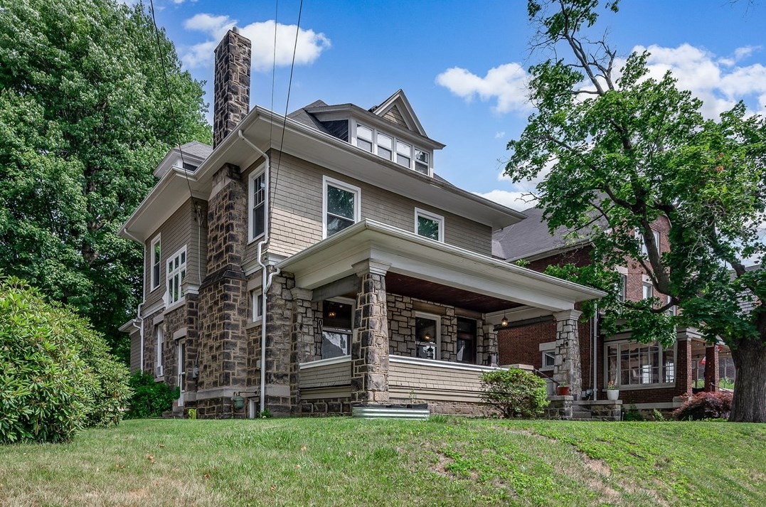 608 E Pearl St, Butler, PA 16001