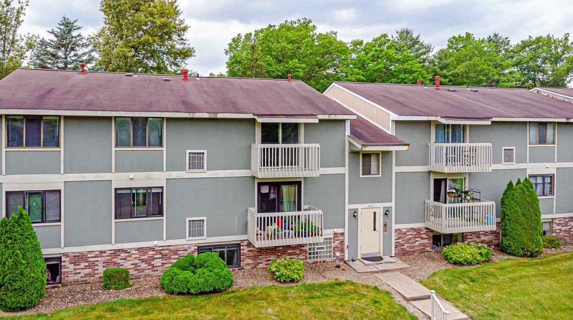 2463 Brook Ledge Rd #33b South, Bridgeville, PA 15017