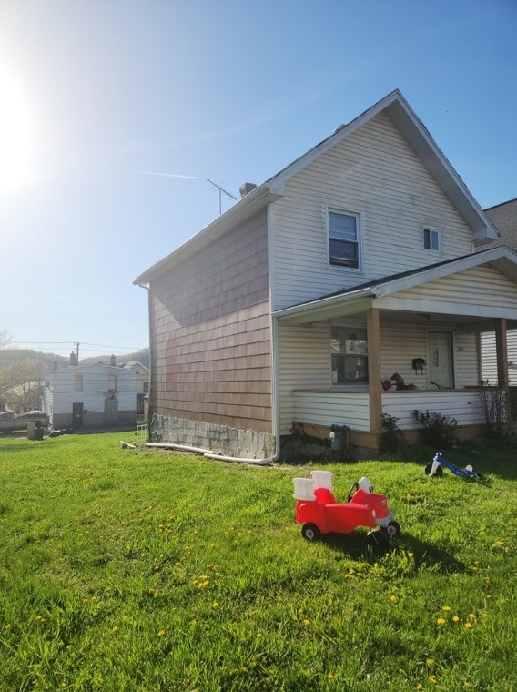 2007 Kenneth Ave, New Kensington, PA 15068