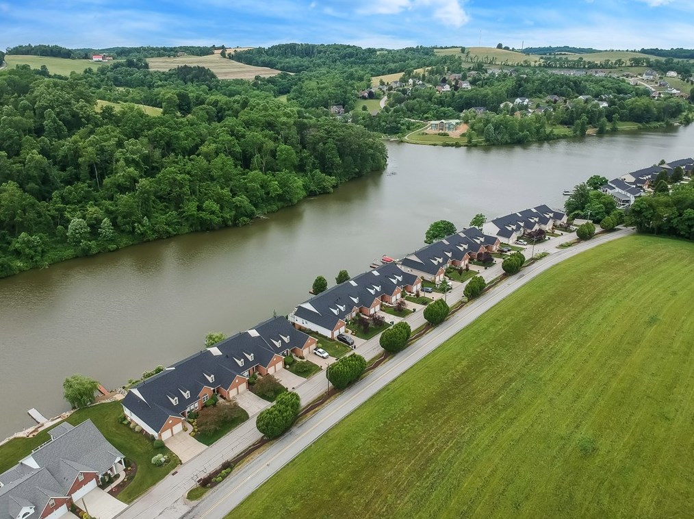 4028 Waterdam Cmns, Mc Donald, PA 15057