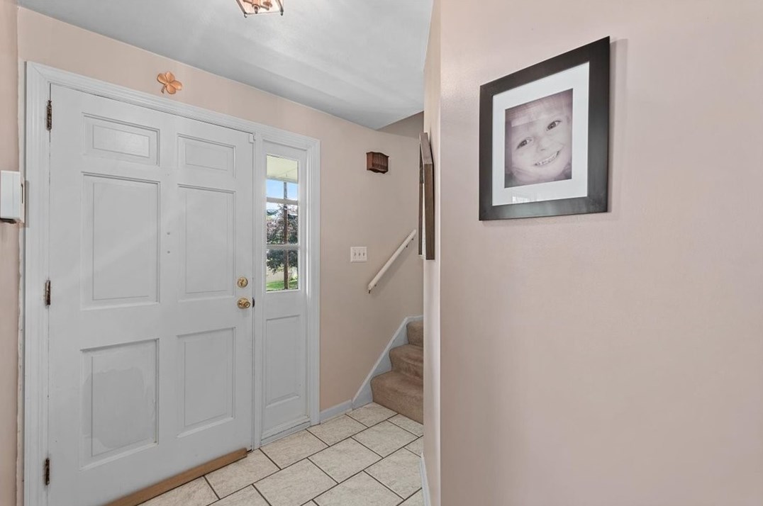 427 Franklin Heights Dr, Monroeville, PA 15146-1035