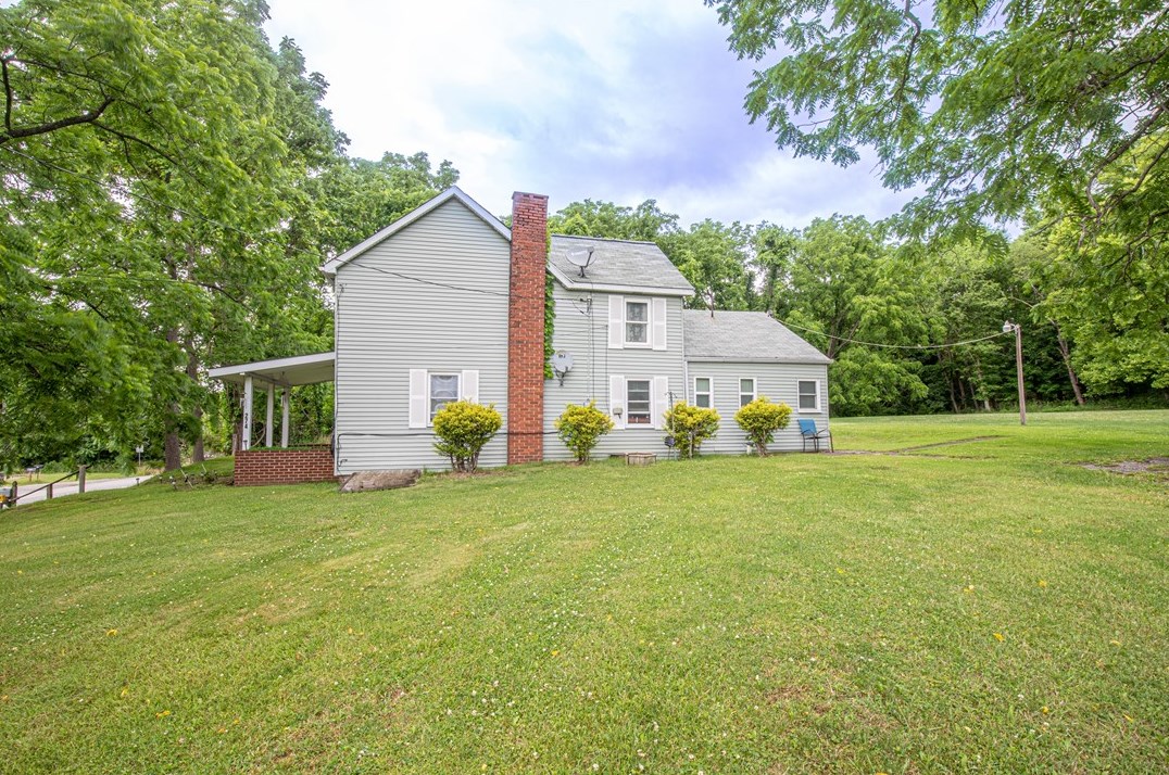 274 Hopwood Coolspring Rd, Hopwood, PA 15445