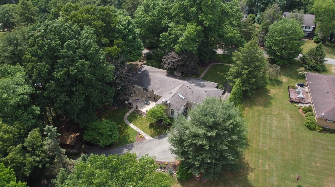 28 Mcvehil Dr, Washington PA  15301-3018 exterior