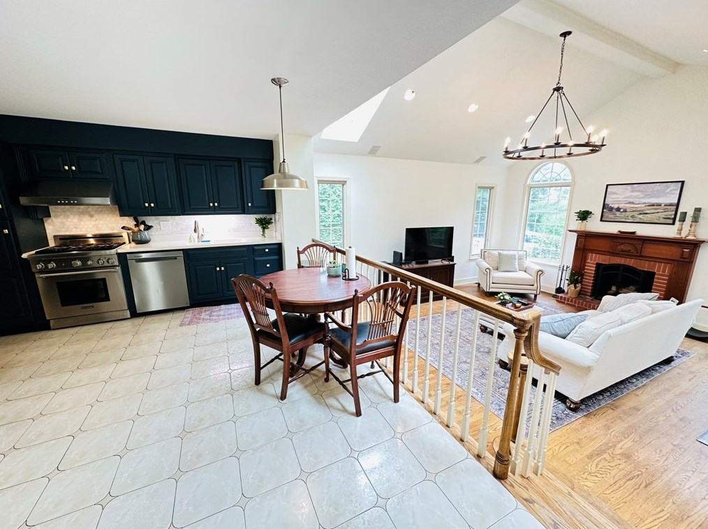 28 Mcvehil Dr, Washington PA  15301-3018 exterior