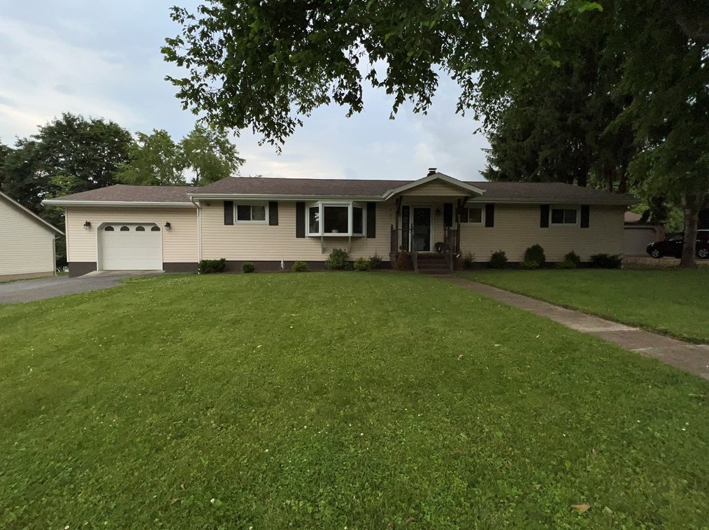 808 E Fairmont Ave, New Castle, PA 16105