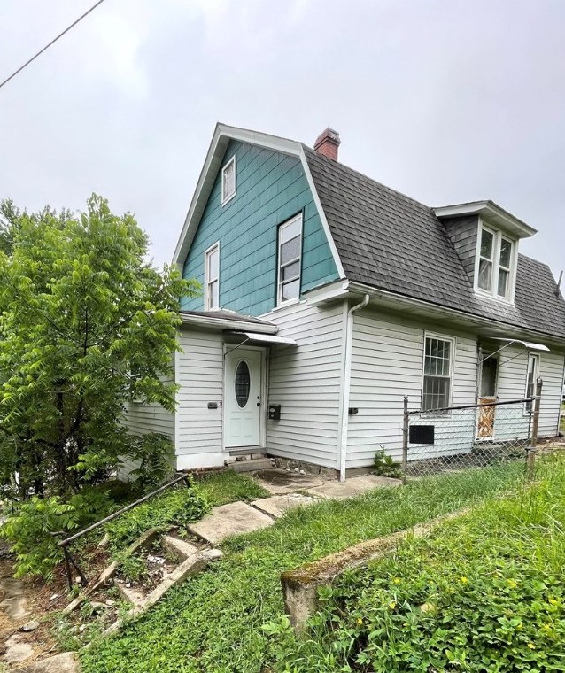 213 Heim Ave, Butler, PA 16001-6575