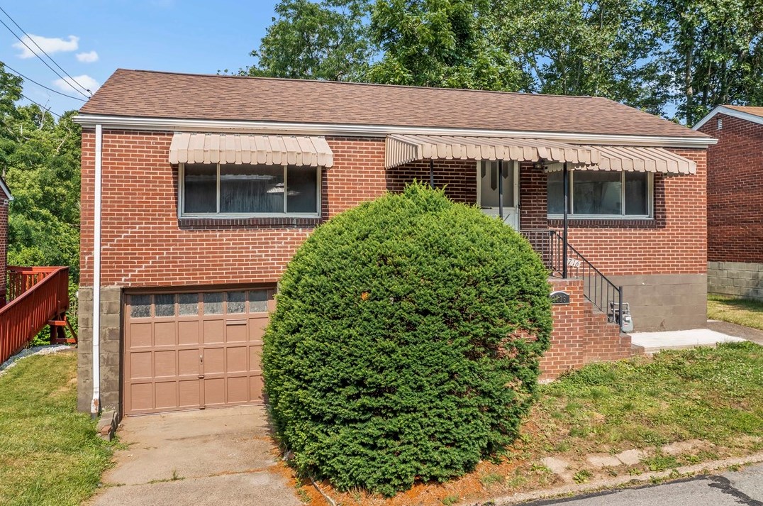 2716 Kansas St, McKeesport, PA 15132