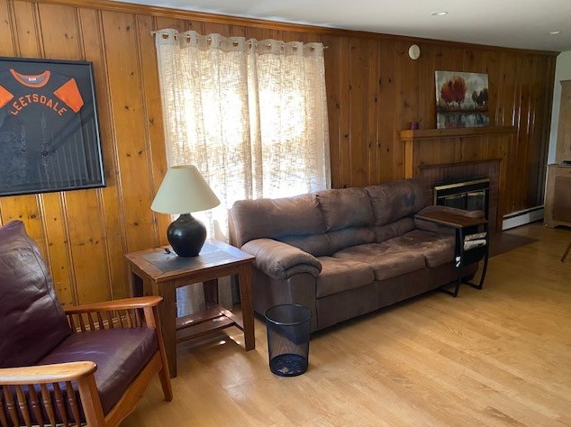 163 Broad St, Leetsdale, PA 15056