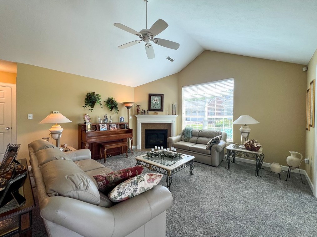 2002 Sonoma Valley Dr, Renfrew, PA 16053