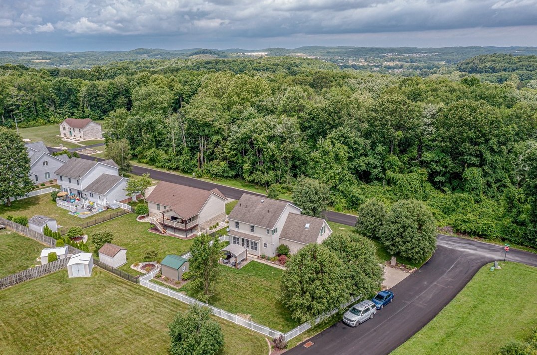223 Sandworks Rd, Hunker, PA 15639-9760