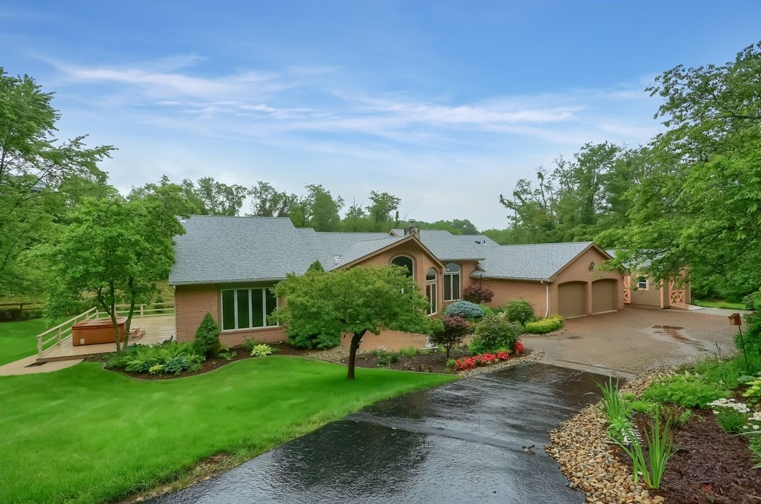 377 Magee Rd, Sewickley, PA 15143