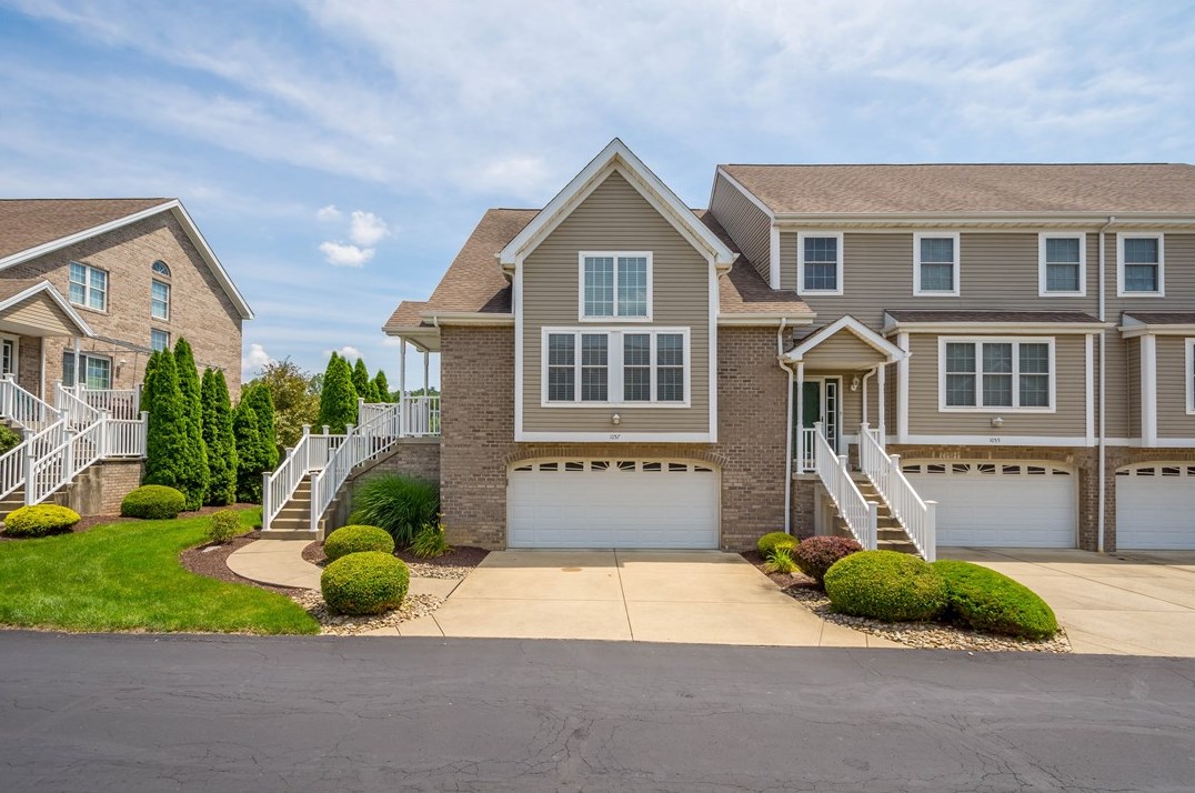1057 Waterford Ct E North, Canonsburg, PA 15317