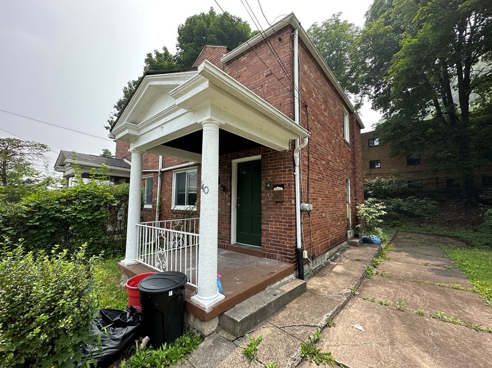 5540 Columbo St, Pittsburgh, PA 15206