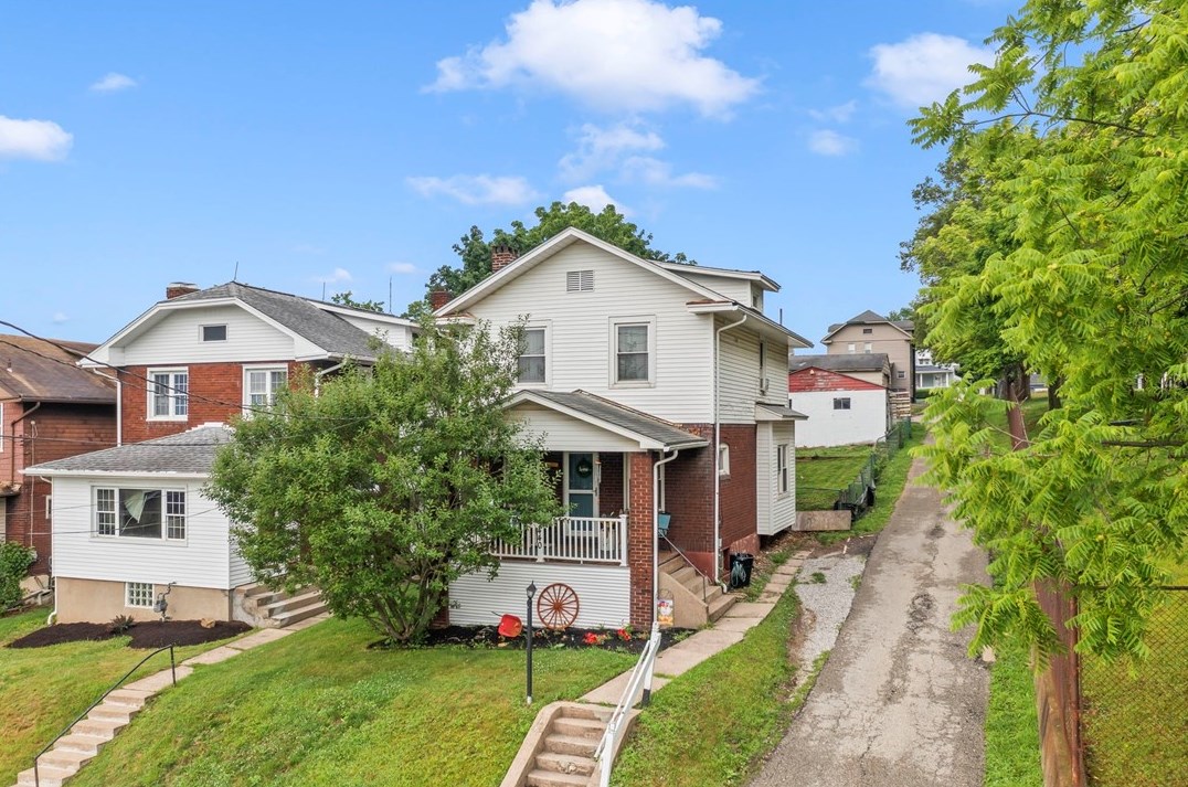 440 Donnan Ave, Washington PA 15301-4201 exterior