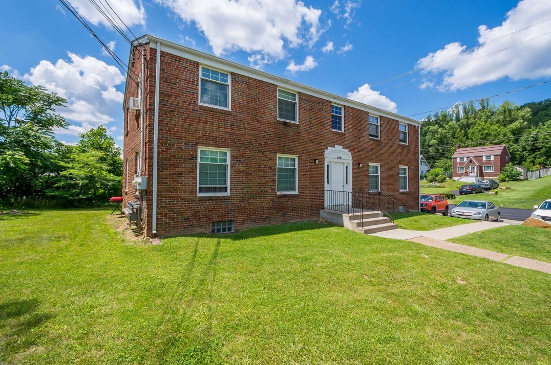 100 Vine St, Verona, PA 15147