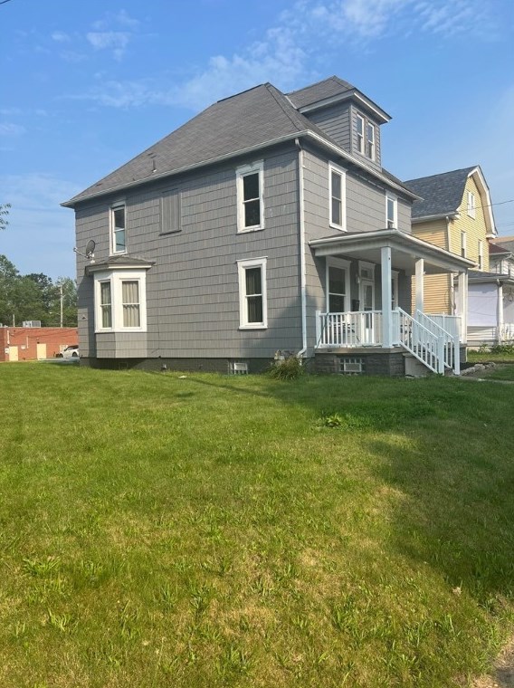 3713 College Ave, Beaver Falls, PA 15010