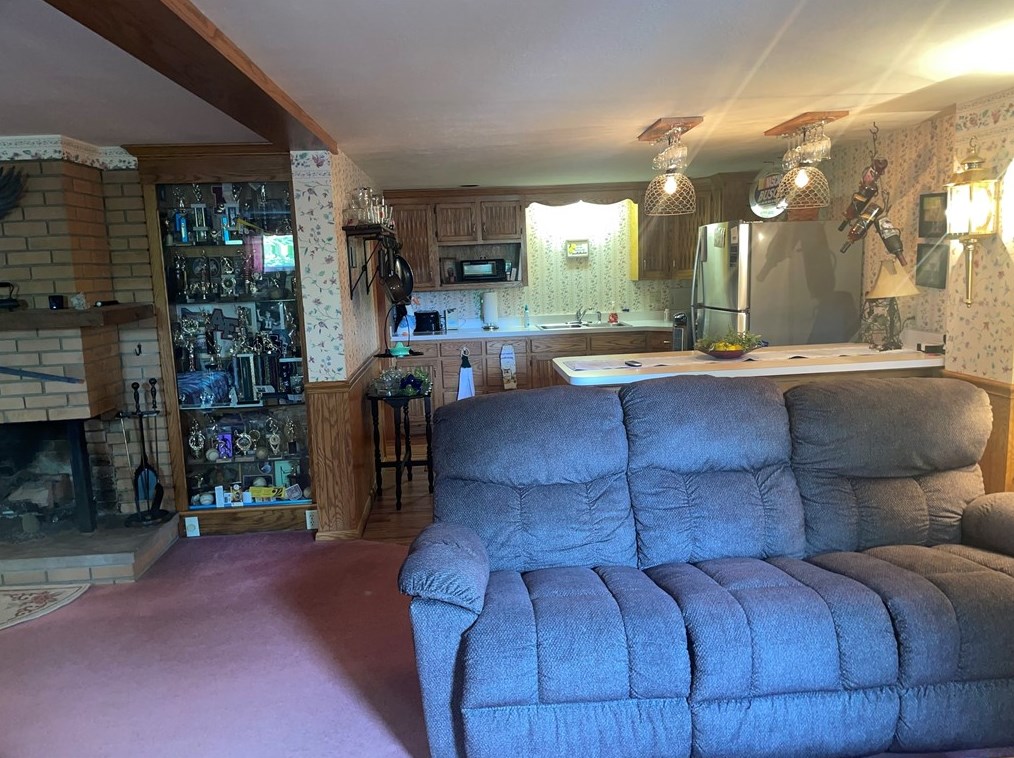 11398 State Route 85, Kittanning PA  16201-6130 exterior