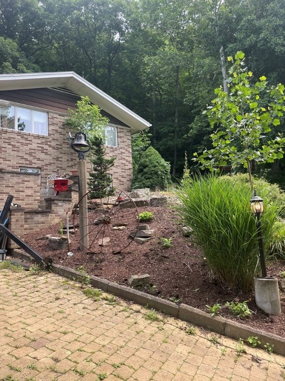 11398 State Route 85, Kittanning PA  16201-6130 exterior