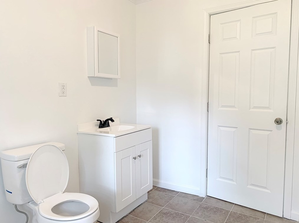 1321 4th Ave, Beaver Falls PA  15010-4247 exterior