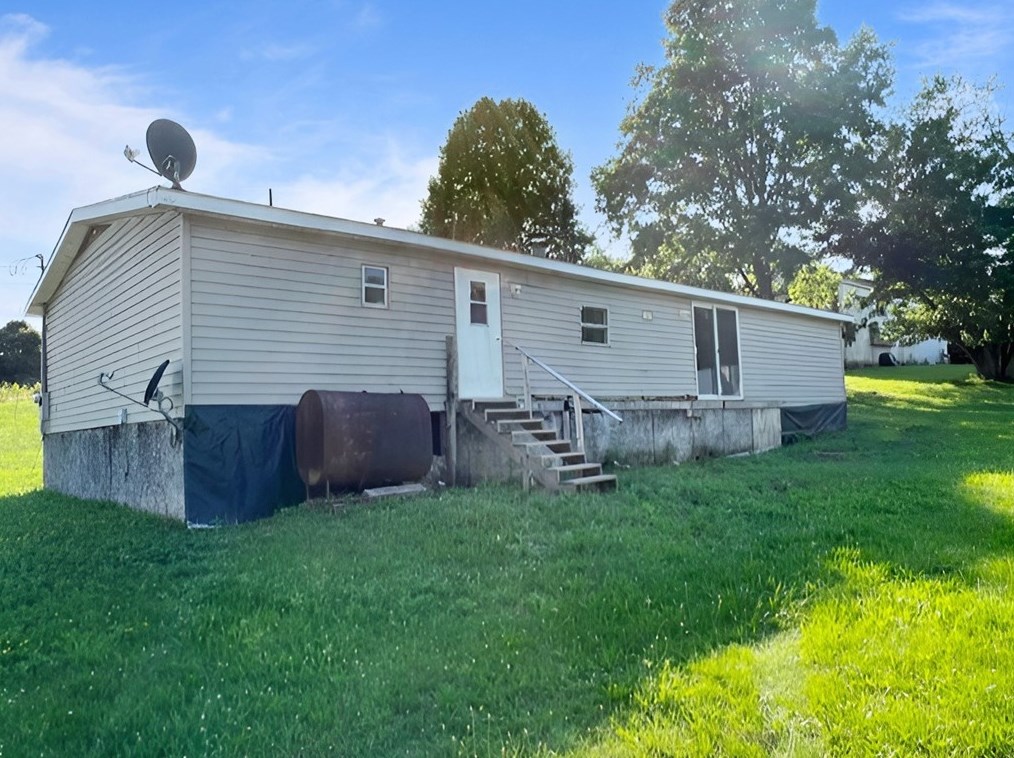 636 Palmer Adah Rd, Adah, PA 15410