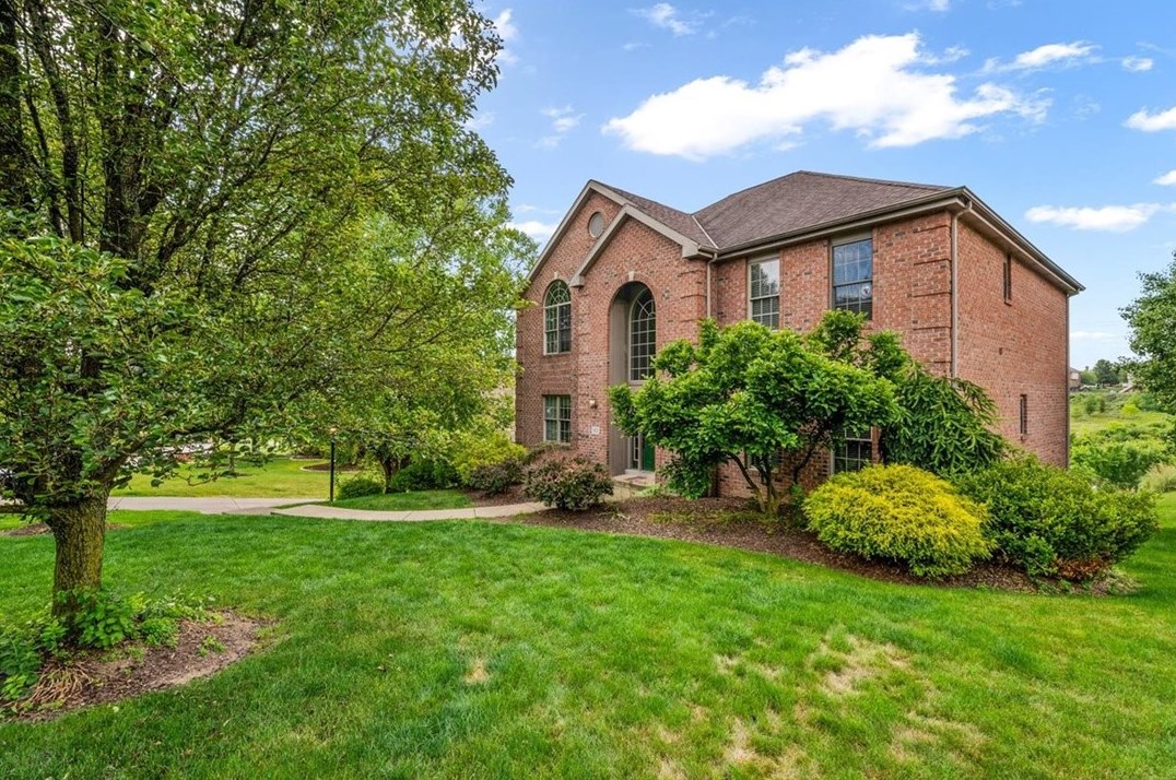 112 Windermere Ct, Canonsburg, PA 15317