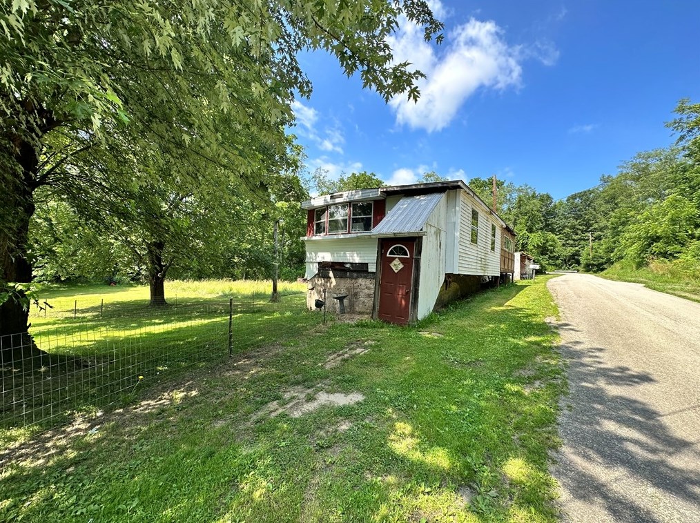 155 Gilmore Rd, Oliphant Furnace, PA 15401-6721