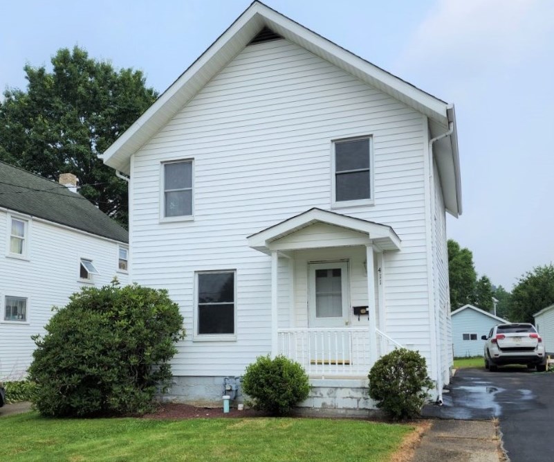411 Elm St, Indiana, PA 15701-3132