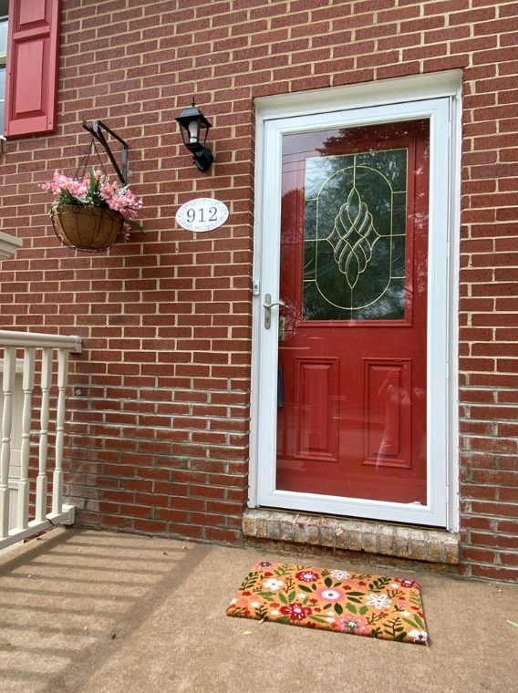912 Pittsburgh St, North Versailles, PA 15137-1250