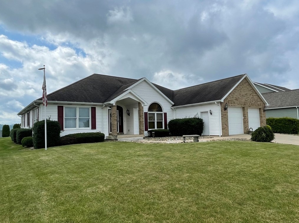 189 Huckleberry Rd, Indiana, PA 15701-6013