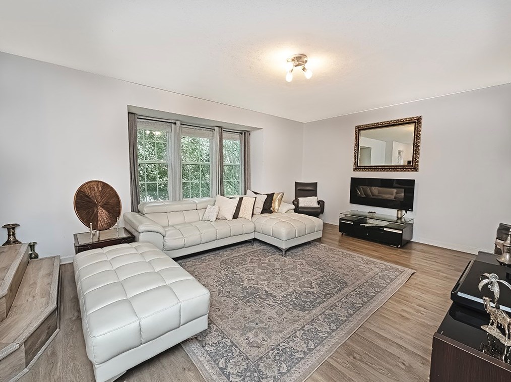 119 Chapel Harbor Dr, Pittsburgh, PA 15238