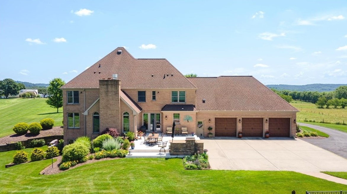 225 Church Rd, Fombell, PA 16123
